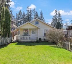 Charming Property-in Bremerton Washington minutes from Seattle Ferry Dock